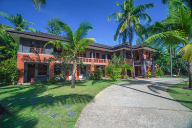 Rooms of Sunny Paradise